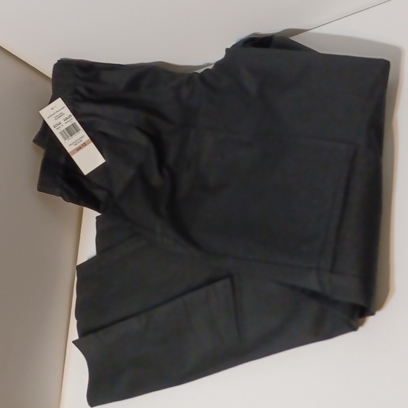 Women's Alfred Dunner Classics Black Proportioned Medium Twill Pants - Picture 12 of 12